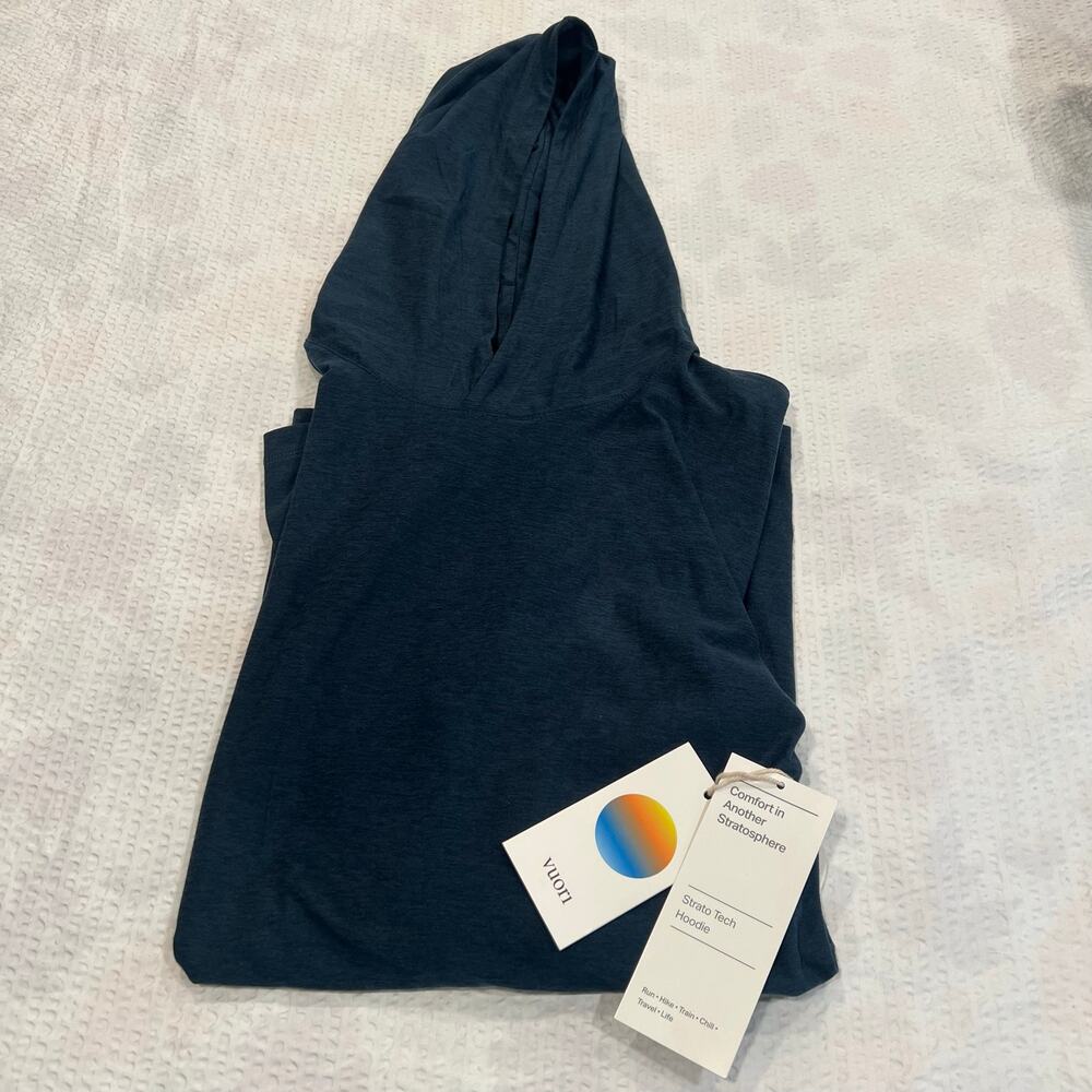 Vuori NWT strato tech hoodie navy heather hoodie Large men
